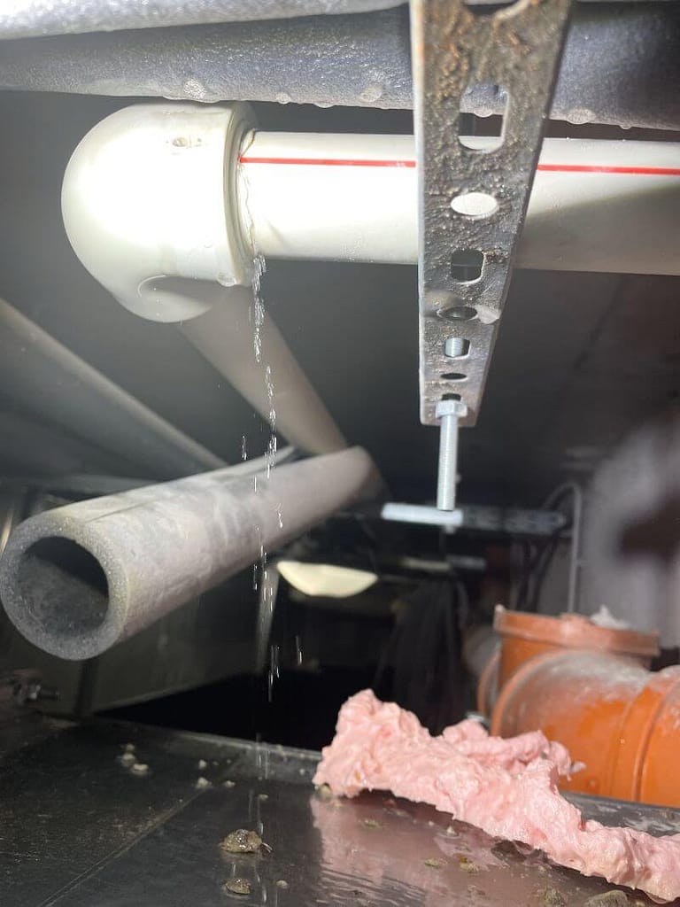 Аварийни ВИК услуги – денонощен водопроводчик при теч и авария