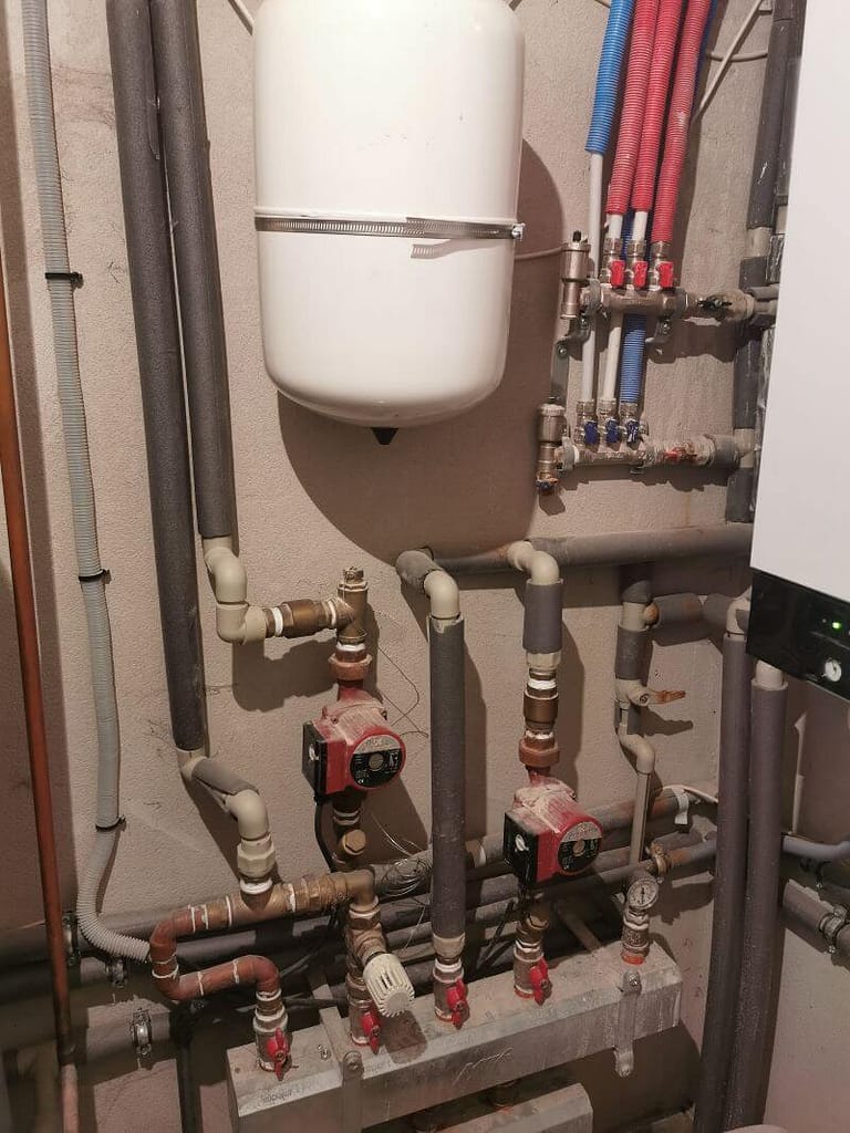 Водопроводчик в Изток – аварийни ВиК услуги 24/7